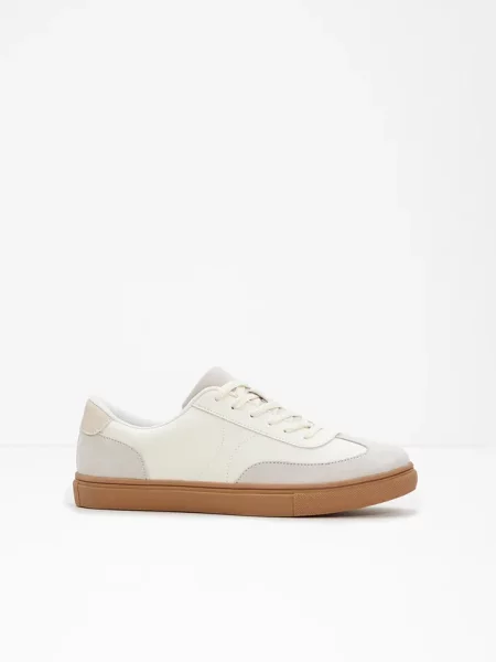 Sneakersy w stylu retro białe