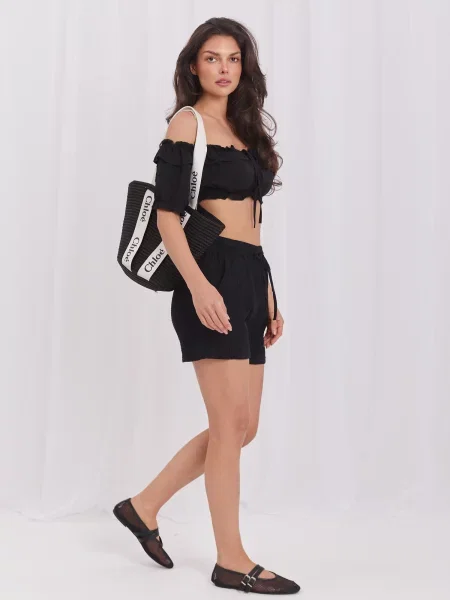 Pantaloni scurți Italy Moda din muselină negru