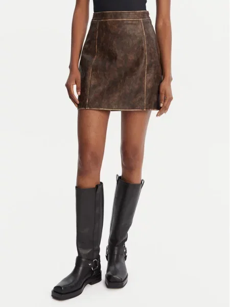 Guess Krilo iz umetnega usnja rjava