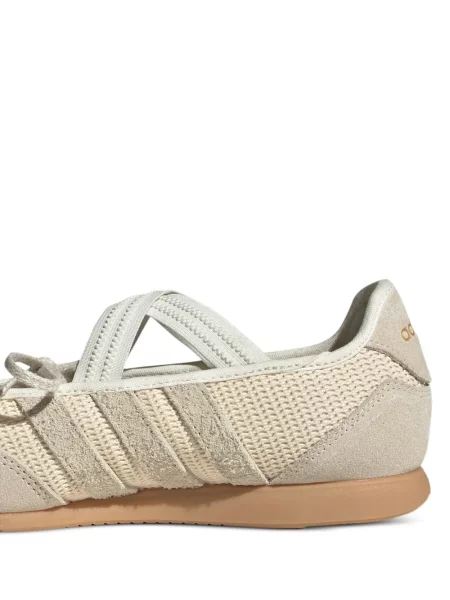 Čarape Adidas s printom s cvjetnim printom s V-izrezom crna