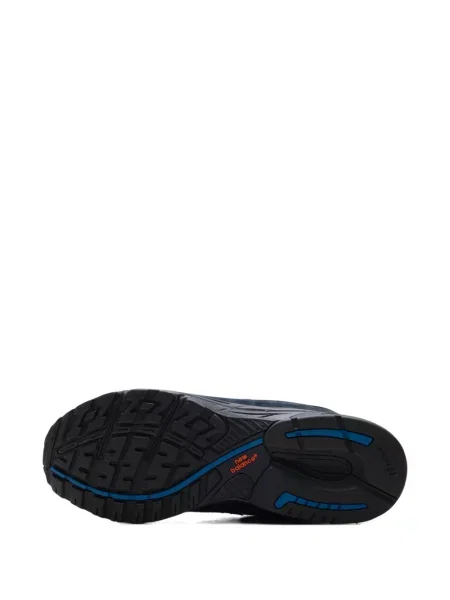 Sneakerși New Balance maro
