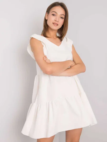 Obleka obleka Fashionhunters bela