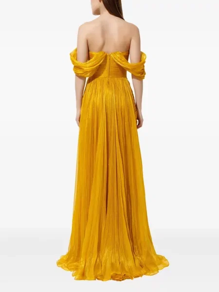 Rochie Iris Serban plisată de costum auriu