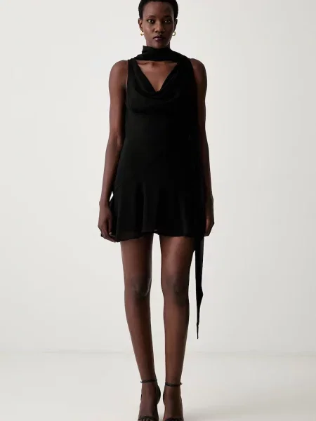 Never Fully Dressed rochie evazată negru