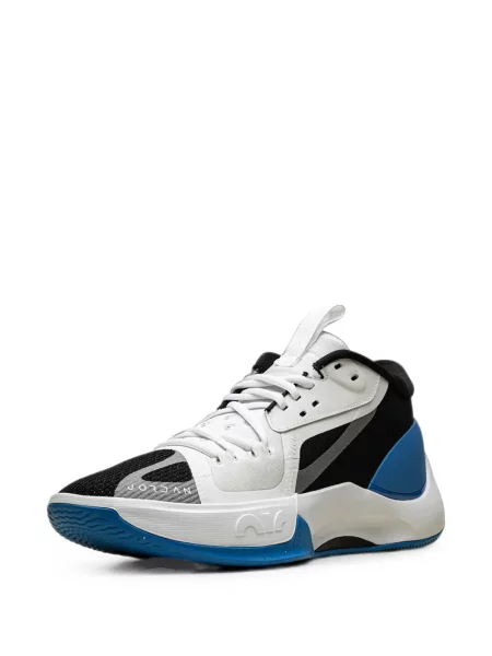 Sneakerși Jordan alb