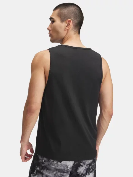 Majica Under Armour brezhibno črna