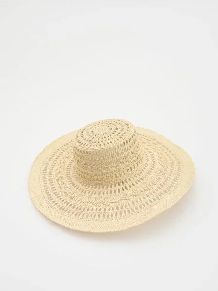 Reserved Pălărie împletită nude