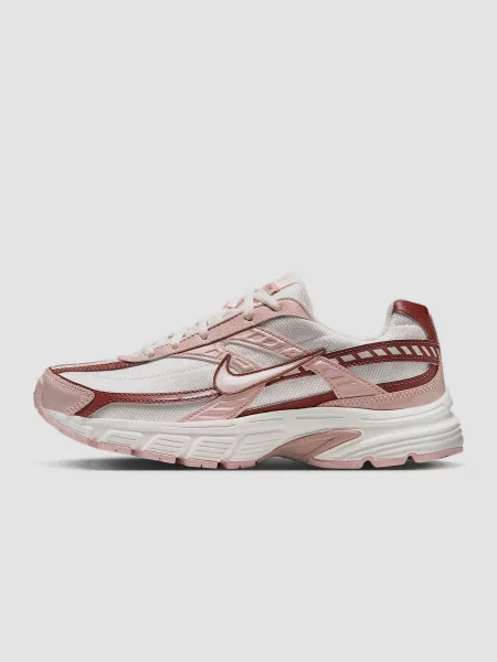 Повседневные кроссовки Nike Phantom розовые