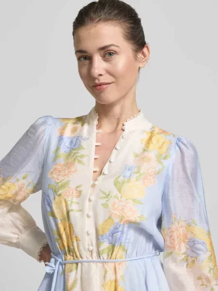 Sukienka koktajlowa z wiązanym model Shannah' Forever New