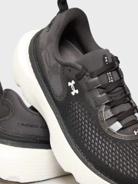 Кроссовки для бега Under Armour черные