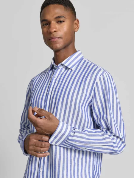 Koszula biznesowa z mieszanki lnu o kroju slim fit z kołnierzem kent Jake*s niebieska
