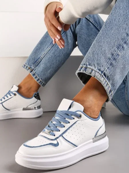 Biało-Niebieskie Sneakersy na Platformie Ozdobione Brokatem i Metaliczną Wstawką Mexia białe