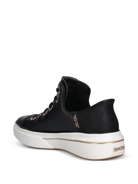 Маратонки Skechers с връзки с дантела черно