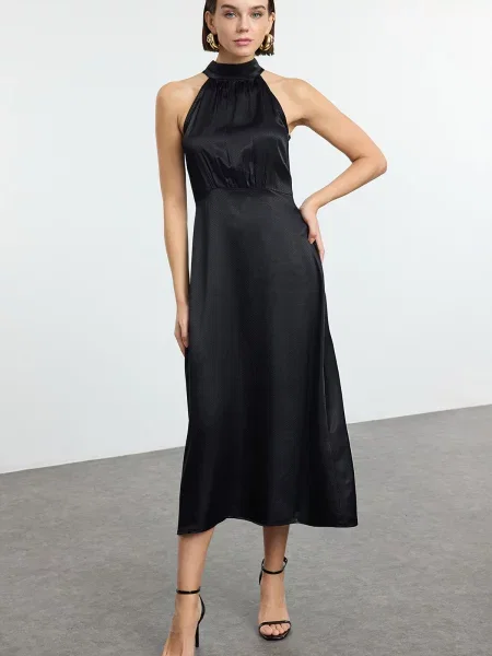 Satynowa sukienka midi Trendyol do kolan w kształcie litery A czarna