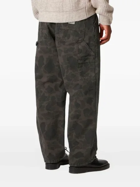 Pantaloni Carhartt Wip cu model camuflaj maro