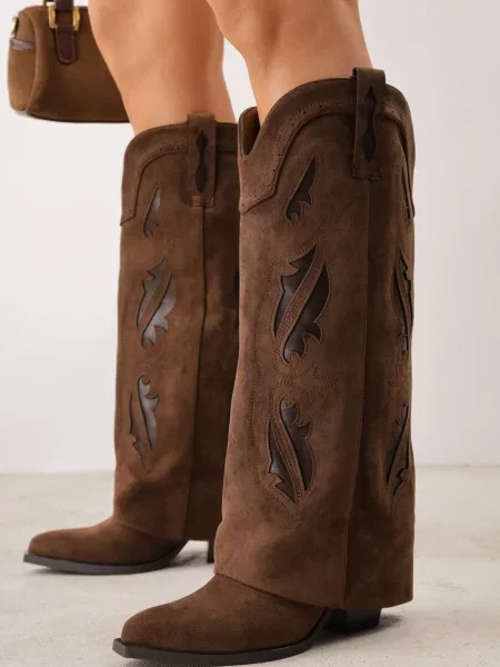 Cizme tip cowboy cu carâmb ce imită piciorul decorate cu decupaje ajurate Nilmi bej