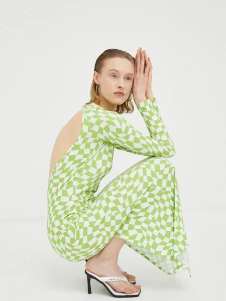 Résumé rochie maxi drept verde