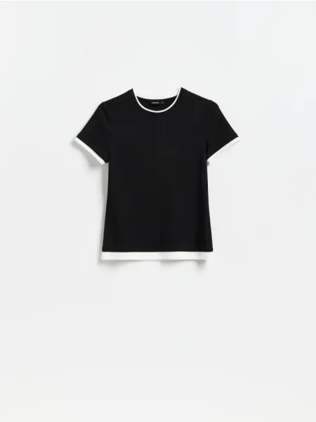Reserved Tricou cu adaos de lyocell negru