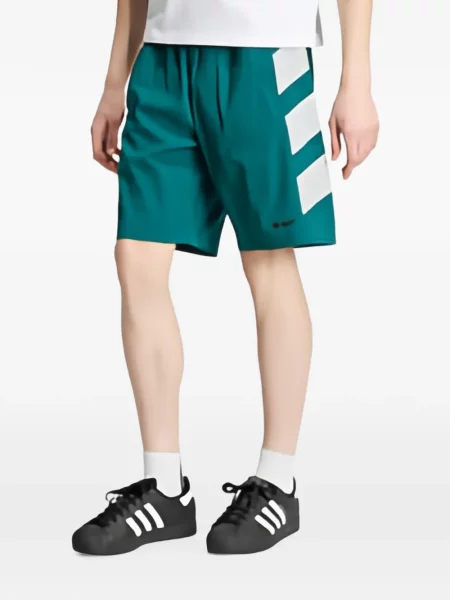 Pantaloni scurți Adidas verde