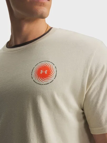 Футболка Under Armour бежева