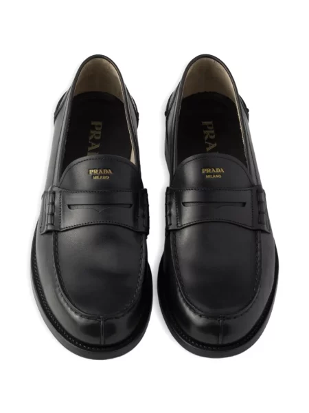 Pantofi loafer Prada din piele negru