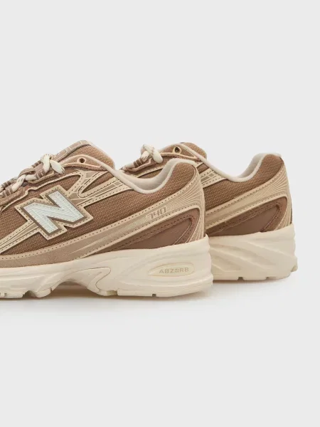 Кроссовки New Balance бежевые