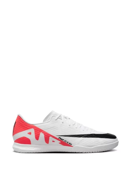 Sneakersy Nike Structure na platformie do biegania zielone
