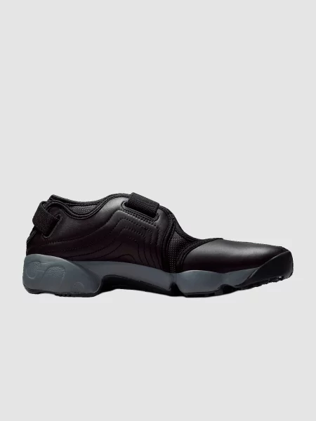 Кожаные повседневные кроссовки Nike черные
