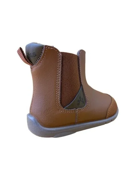 Pantofi Titanitos maro
