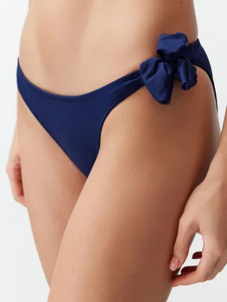 Trendyol Bikinové nohavičky modrá