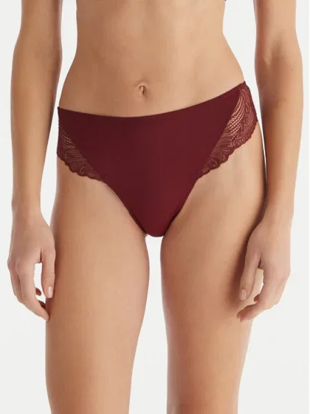 Ysabel Mora Chilot clasic Vișiniu