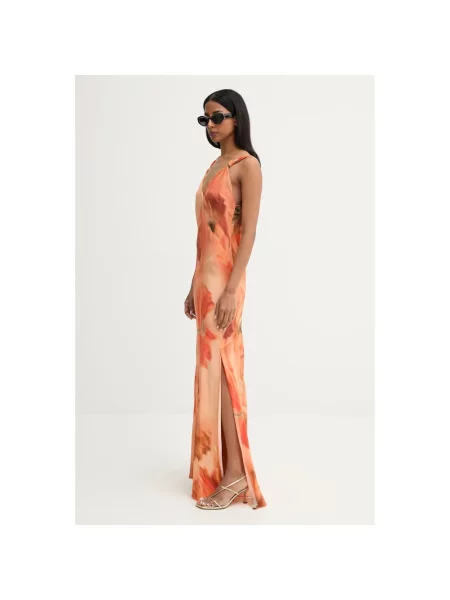 Sukienka maxi Never Fully Dressed