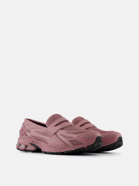 Мокасины New Balance с сеткой в сеточку розовые