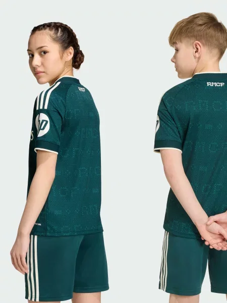 Дитяча Футболка adidas перероблений зелений