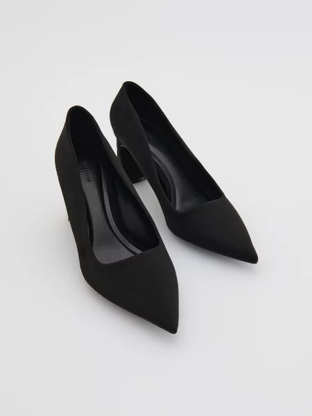 Туфли Reserved на толстом каблуке черные