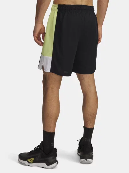 Krátke šortky Under Armour čierna