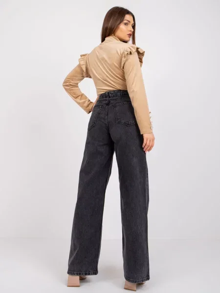 Dolgo bluza Fashionhunters z volani bela