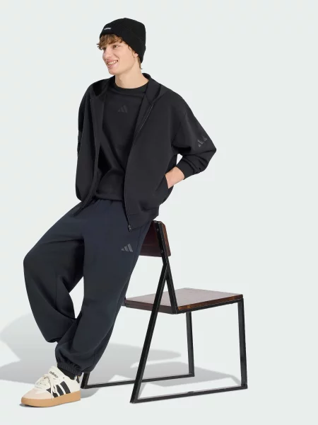 Свитер Adidas черный