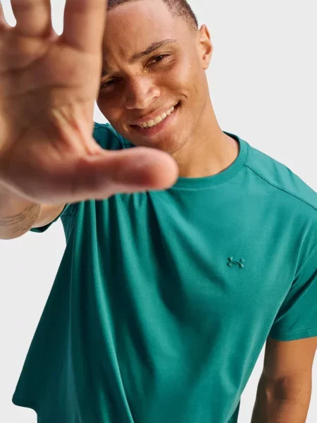 Футболка Under Armour