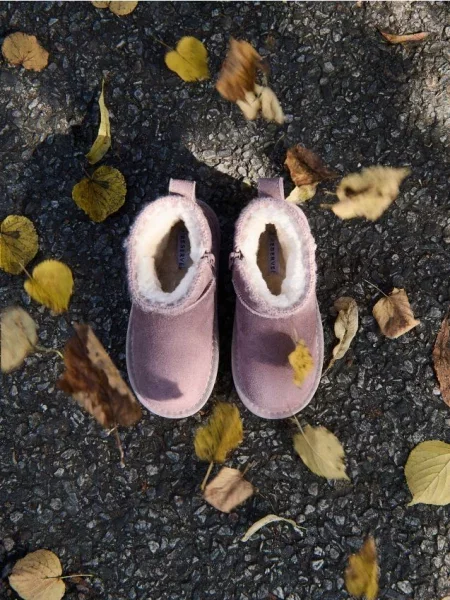 Reserved Botine din piele mov