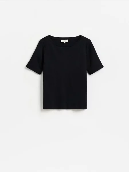 Reserved Tricou din negru