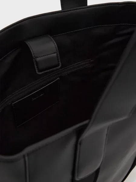 Сумочка Calvin Klein с ремешками черная