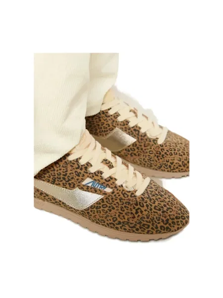 Sneakersy Autry brązowe