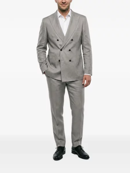 Costum Brunello Cucinelli cu două rânduri de nasturi gri