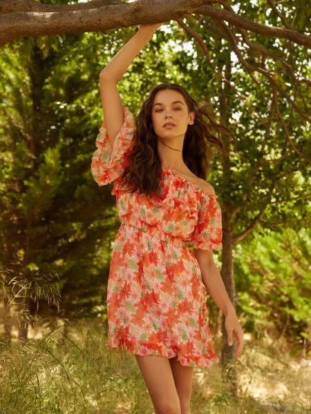 Rochie mini Trendyol cu model floral cu volane țesută maro