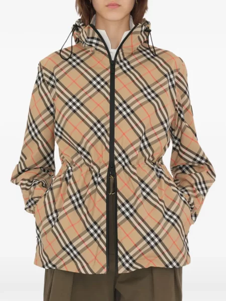 Ușor geacă Burberry în carouri