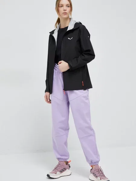 Демисезонная куртка Salewa черная