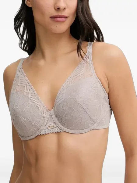 Sutien Chantelle din dantelă
