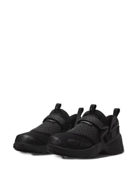 Sneakerși Jordan negru