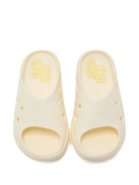 Велурени чехли New Balance на платформе сиво